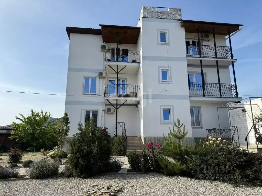 Дом в Крым, Судак муниципальный округ, с. Миндальное ул. Львовская ... - Фото 1