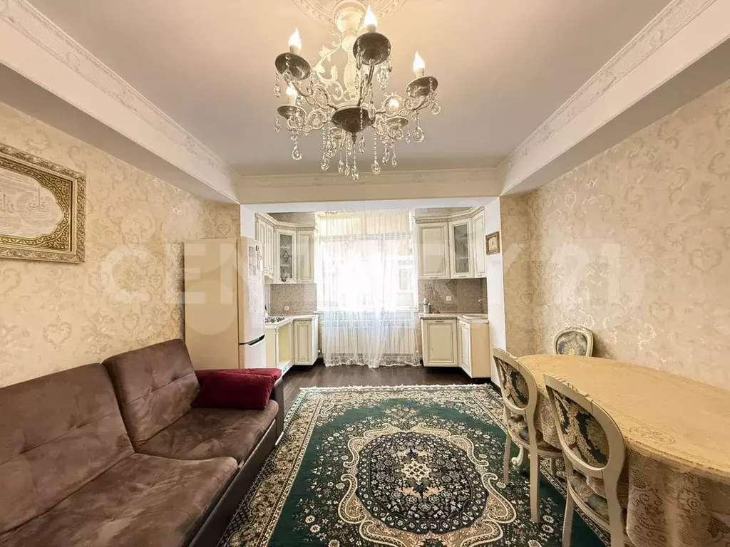 1-к. квартира, 50 м, 1/7 эт. - Фото 1