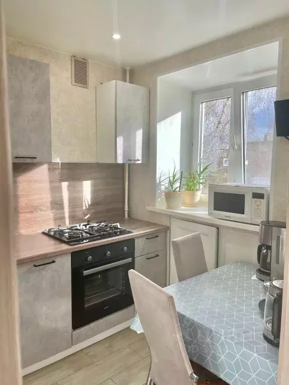 1-к кв. Нижегородская область, Нижний Новгород ул. Героя Попова, 5 ... - Фото 0