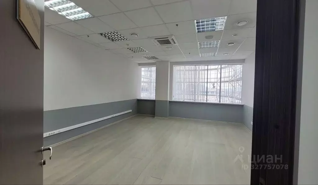 Офис в Свердловская область, Екатеринбург ул. Мамина-Сибиряка, 101 (82 ... - Фото 2