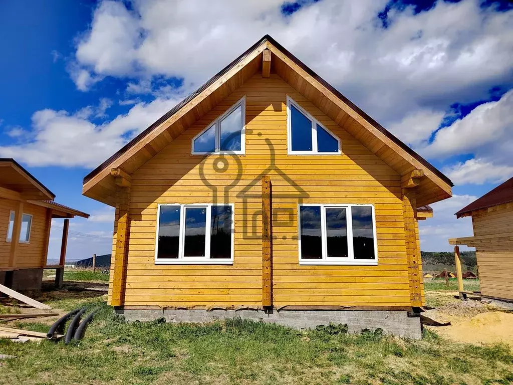 Дом в Иркутская область, Иркутский район, д. Карлук ул. Валентина ... - Фото 0