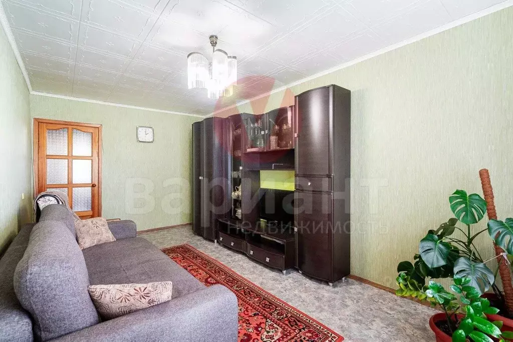 2-к кв. Омская область, Омск ул. Сибниисхоз, 4 (50.0 м) - Фото 1