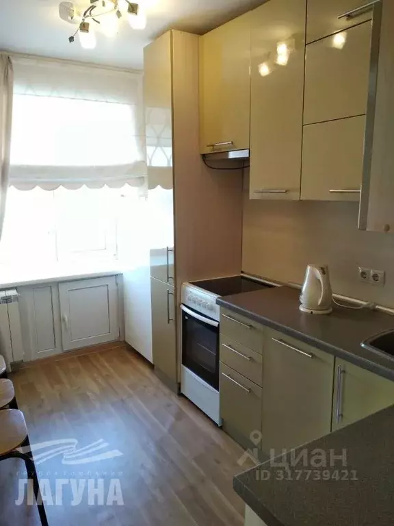 3-к кв. Томская область, Томск просп. Ленина, 15В (55.0 м) - Фото 1
