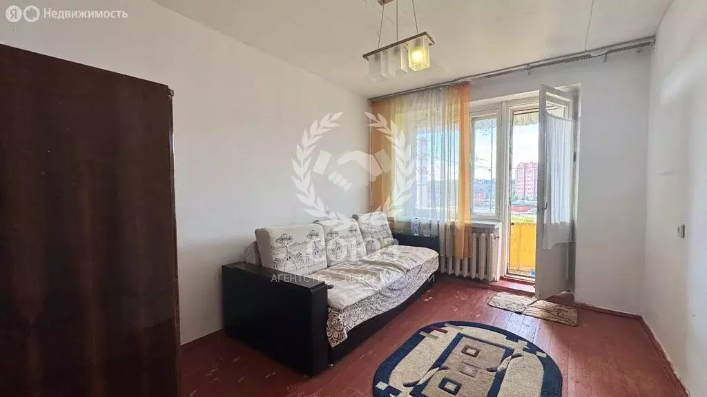 3-комнатная квартира: Белоусово, улица Гурьянова, 26 (59.4 м) - Фото 1