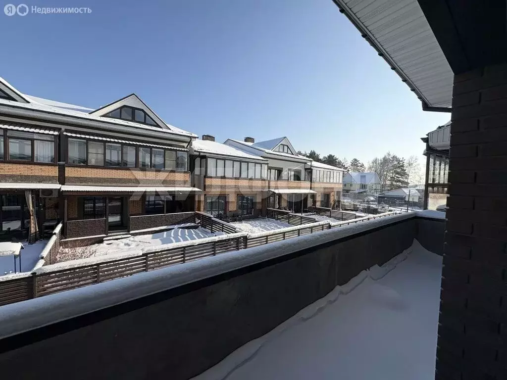 3-комнатная квартира: Иркутский муниципальный округ, рабочий посёлок ... - Фото 1