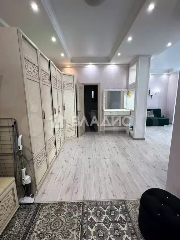2-к. квартира, 63,1 м, 1/9 эт. - Фото 0