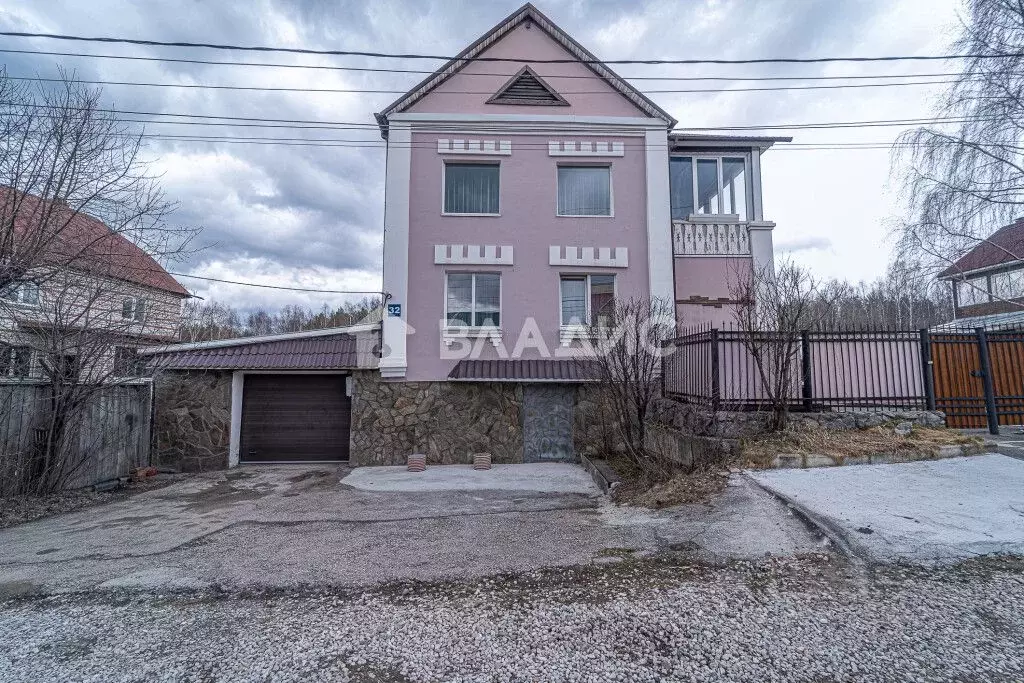 Дом в Пермский край, Пермь ул. Александра Чекалина, 32 (218 м) - Фото 0