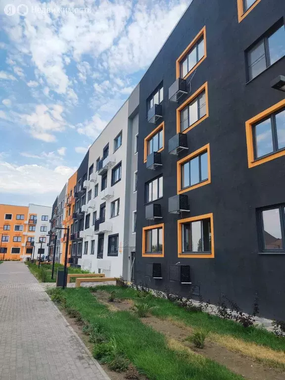 2-комнатная квартира: Астрахань, 1-я Воскресенская улица, 2 (53.7 м) - Фото 1