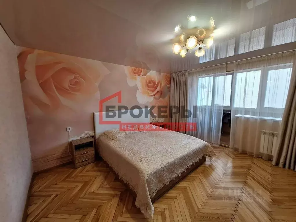 2-к кв. Севастополь просп. Октябрьской Революции, 23к1 (62.0 м) - Фото 2