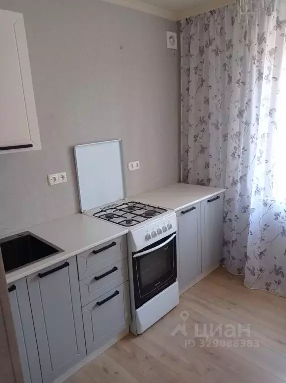 1-к кв. Северная Осетия, Владикавказ ул. Генерала Дзусова, 24к1 (32.0 ... - Фото 1