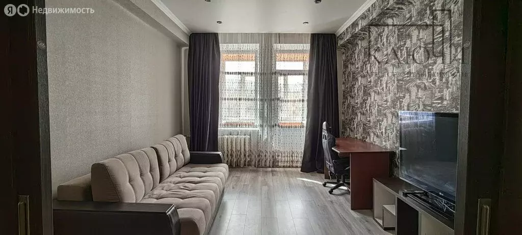 2-комнатная квартира: Магнитогорск, улица Чапаева, 30 (56.6 м) - Фото 0