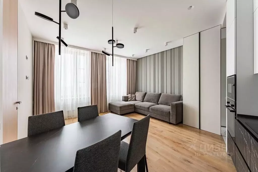 2-к кв. Москва ул. Адмирала Макарова, 6А (52.4 м) - Фото 0