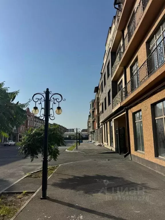 Помещение свободного назначения в Северная Осетия, Владикавказ бул. ... - Фото 1