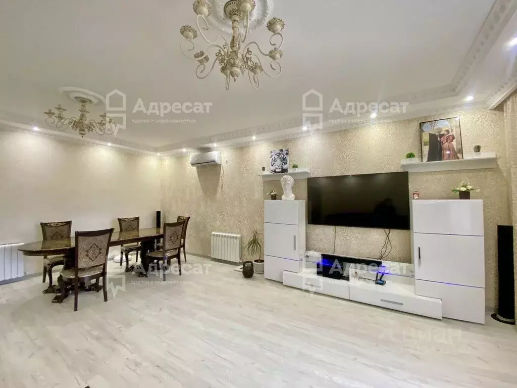 Дом в Волгоградская область, Волгоград ул. Чапаева (129 м) - Фото 1