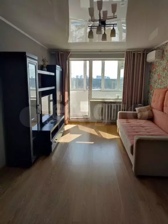 1-к. квартира, 38 м, 6/9 эт. - Фото 0