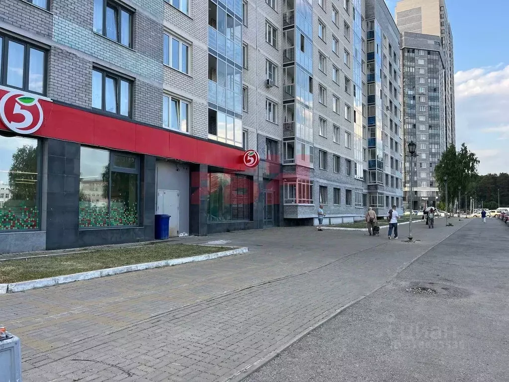 Помещение свободного назначения в Свердловская область, Екатеринбург ... - Фото 1