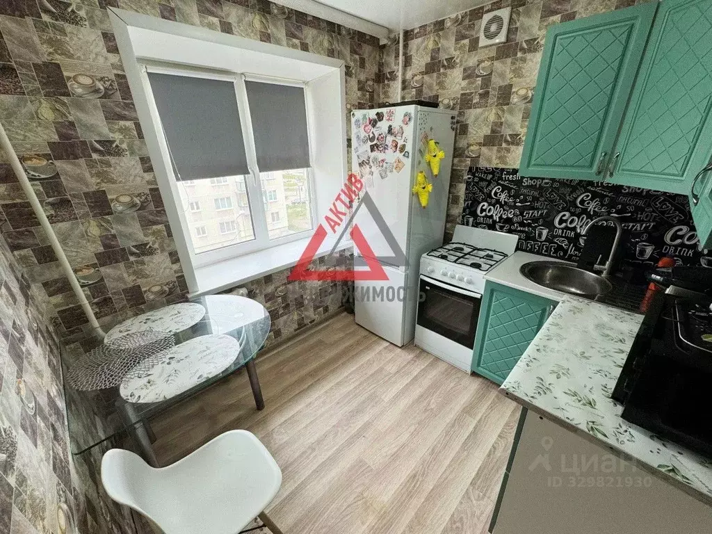 2-к кв. Свердловская область, Каменск-Уральский Каменская ул., 48 ... - Фото 1