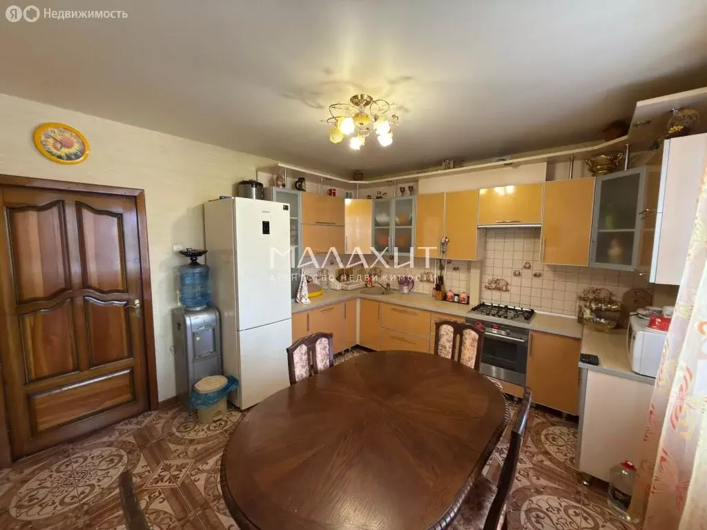 Дом в Кинель, посёлок Горный, Горная улица, 18 (225.2 м) - Фото 1