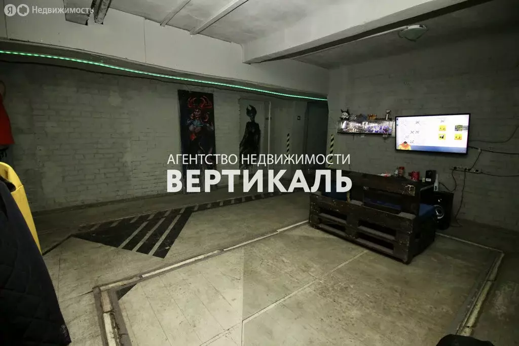 Помещение свободного назначения (200 м) - Фото 1