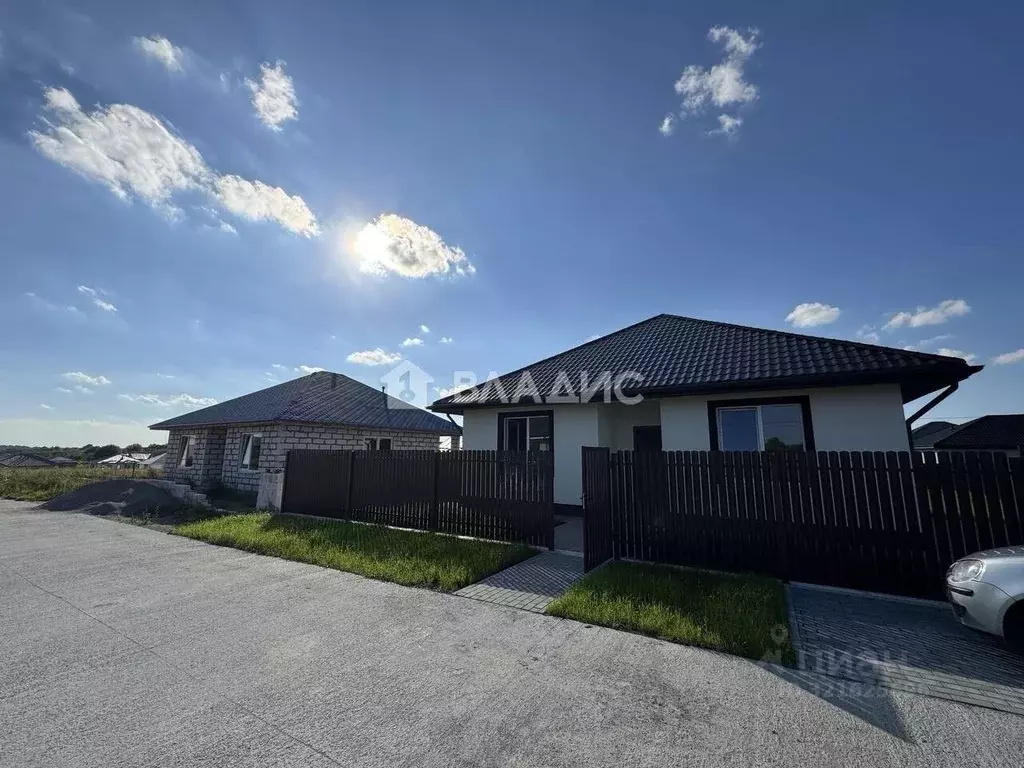 Дом в Калининградская область, Гурьевский муниципальный округ, пос. ... - Фото 2