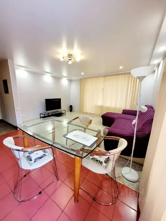 2-к кв. Омская область, Омск ул. Яковлева, 7 (65.5 м) - Фото 1