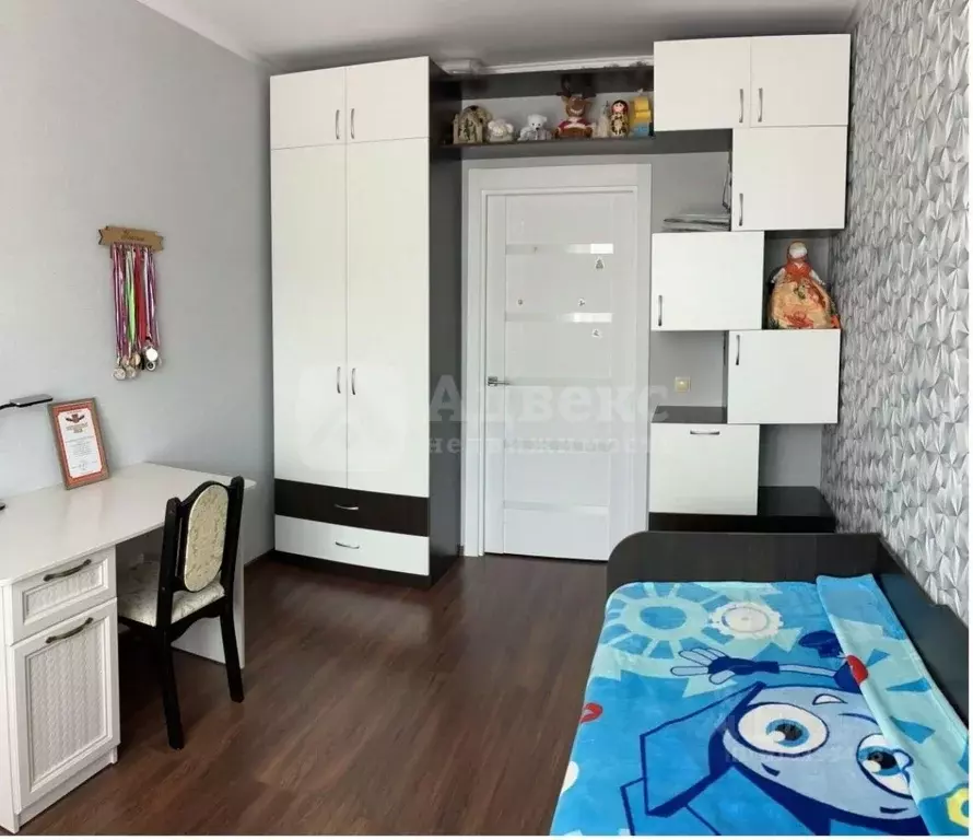 3-к кв. Тюменская область, Тюмень ул. Николая Ростовцева, 2 (72.5 м) - Фото 0