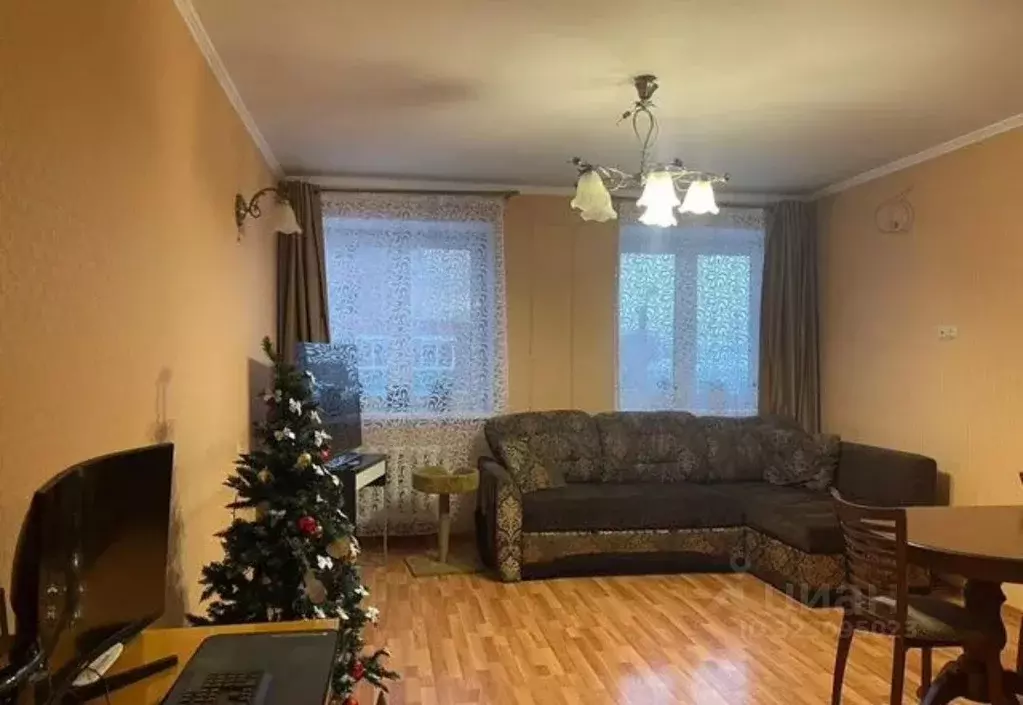 1-к кв. Омская область, Омск ул. 9-я Линия, 193 (53.4 м) - Фото 1