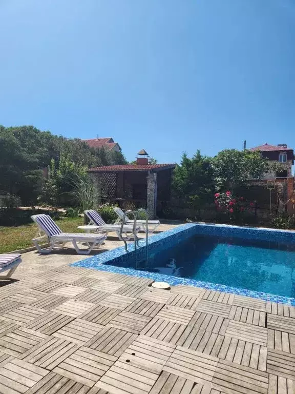 Дом в Крым, Черноморское пгт, Кипарис СНТ ул. Бирюзовая, 21А (27 м) - Фото 1