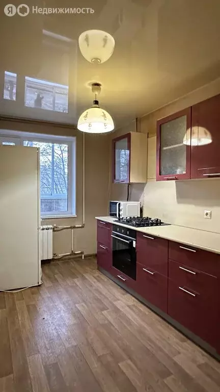 3-комнатная квартира: Берёзовский, улица Брусницына, 3 (60.5 м) - Фото 0