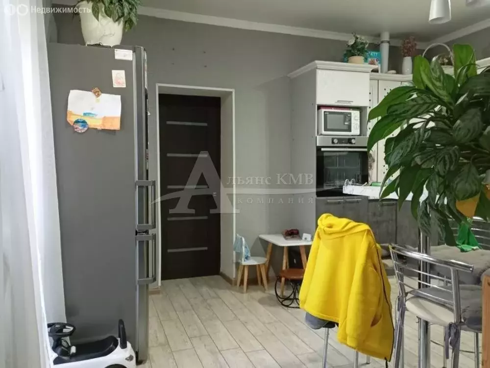 Дом в Зеленокумск, улица Розы Люксембург (90 м) - Фото 1