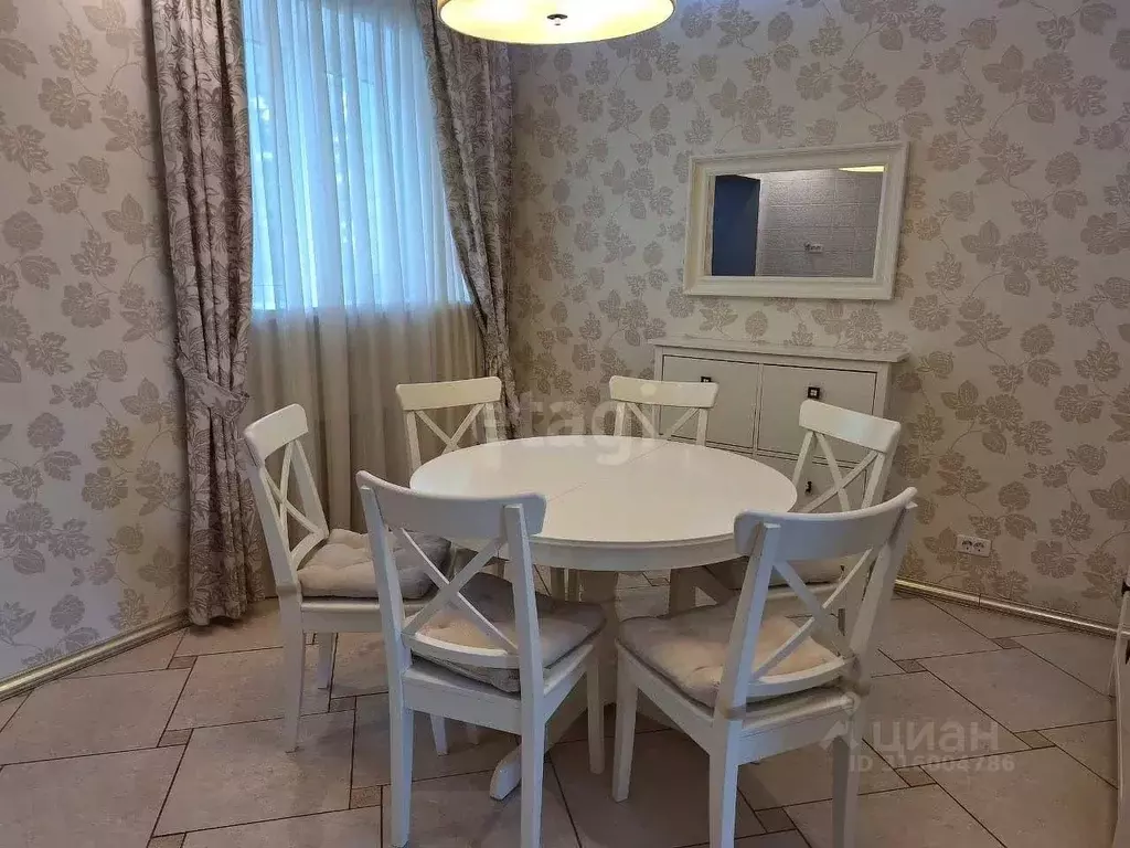 Дом в Вологодская область, Череповец Новосельская ул., 14 (320 м) - Фото 1