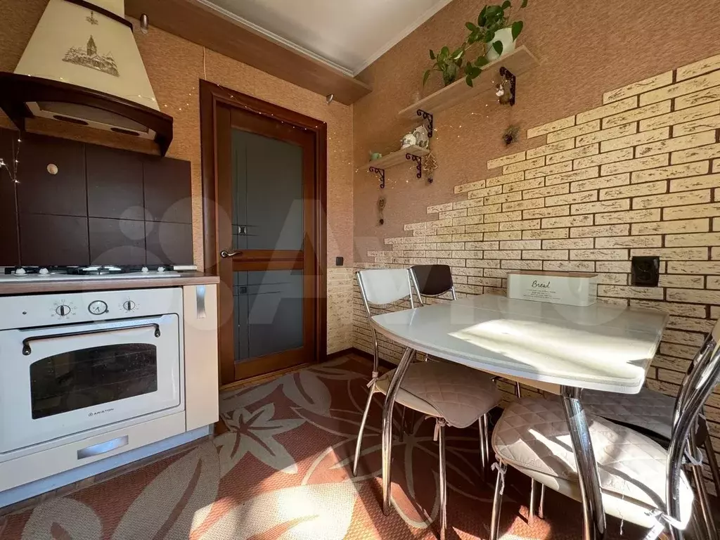 2-к. квартира, 52 м, 5/9 эт. - Фото 0