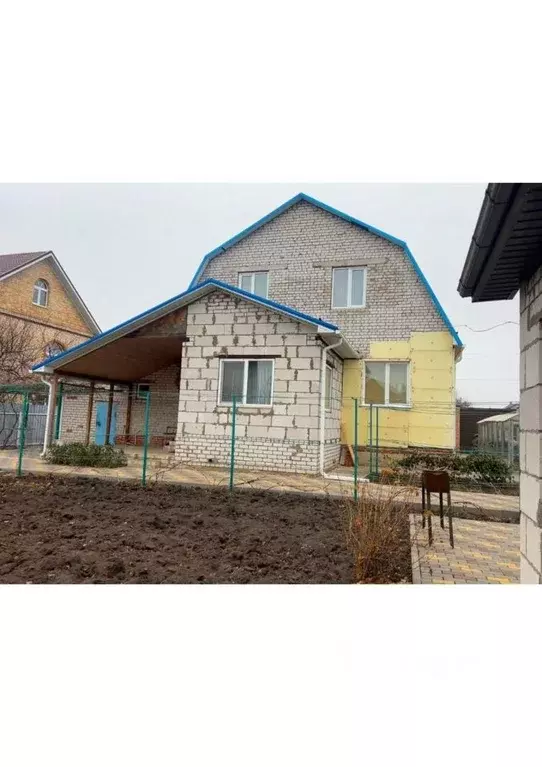 Дом в Воронежская область, Семилуки Тенистый пер., 8 (210 м) - Фото 1