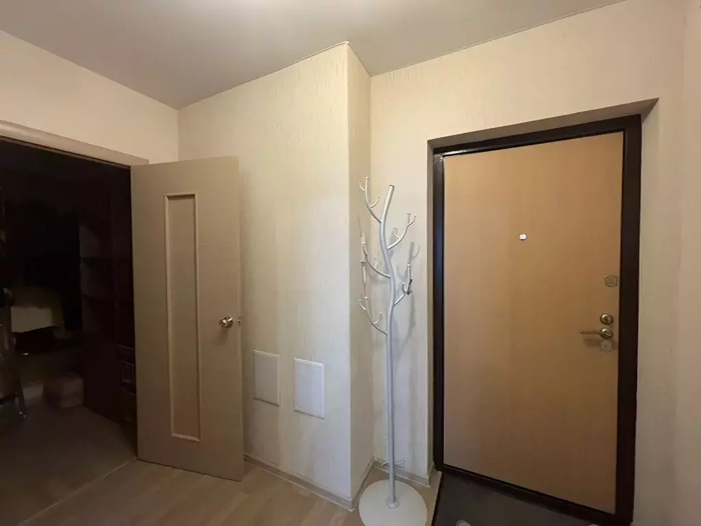 1-к кв. Свердловская область, Екатеринбург ул. Библиотечная, 45 (45.0 ... - Фото 1