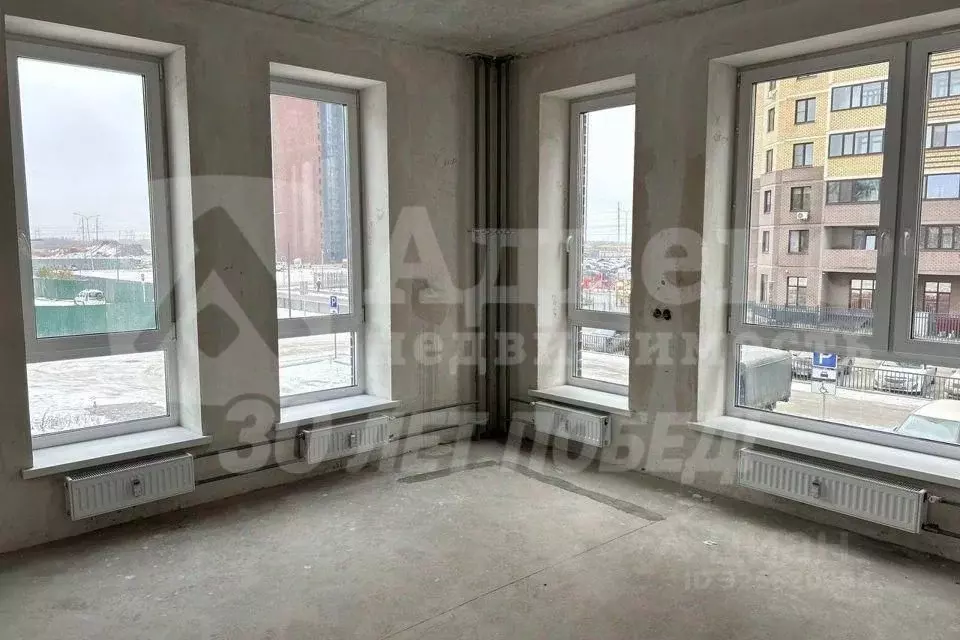 3-к кв. Тюменская область, Тюмень ул. Юрия Рогачева, 9к2 (76.0 м) - Фото 1