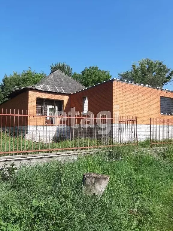 Дом в Брянская область, Брянск ул. Урицкого (196 м) - Фото 0