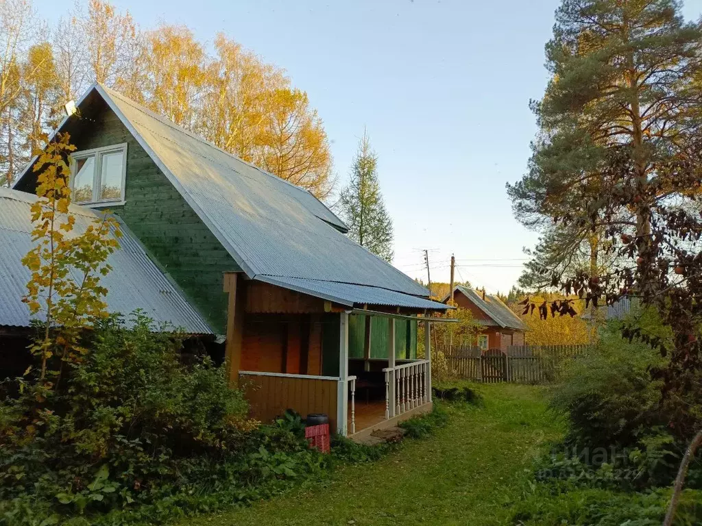 Дом в Тверская область, Старицкий муниципальный округ, д. Малинники  ... - Фото 1