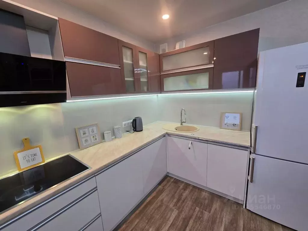 2-к кв. Карелия, Петрозаводск ул. Островского, 5 (61.7 м) - Фото 1