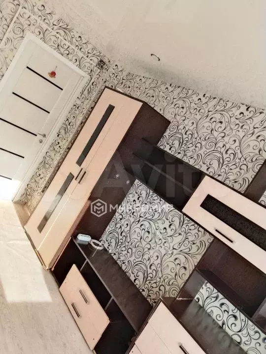 Комната 17 м в 4-к., 2/5 эт. - Фото 0