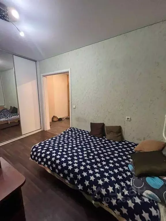 1-к кв. Омская область, Омск Омская ул., 117 (52.7 м) - Фото 2