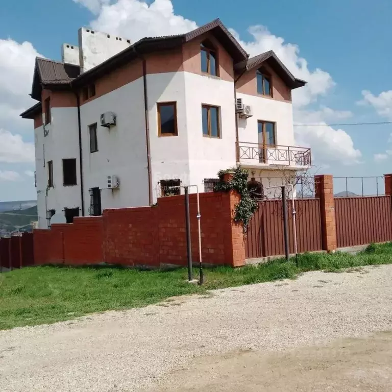 Дом в Крым, Феодосия муниципальный округ, Коктебель пгт ул. Клинчева ... - Фото 1