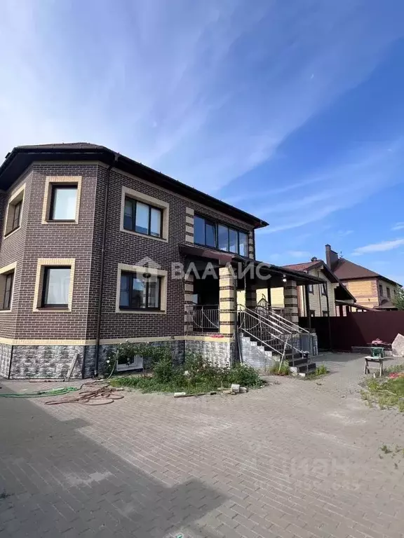 Дом в Владимирская область, Ковров ул. Владимирова (398 м) - Фото 1
