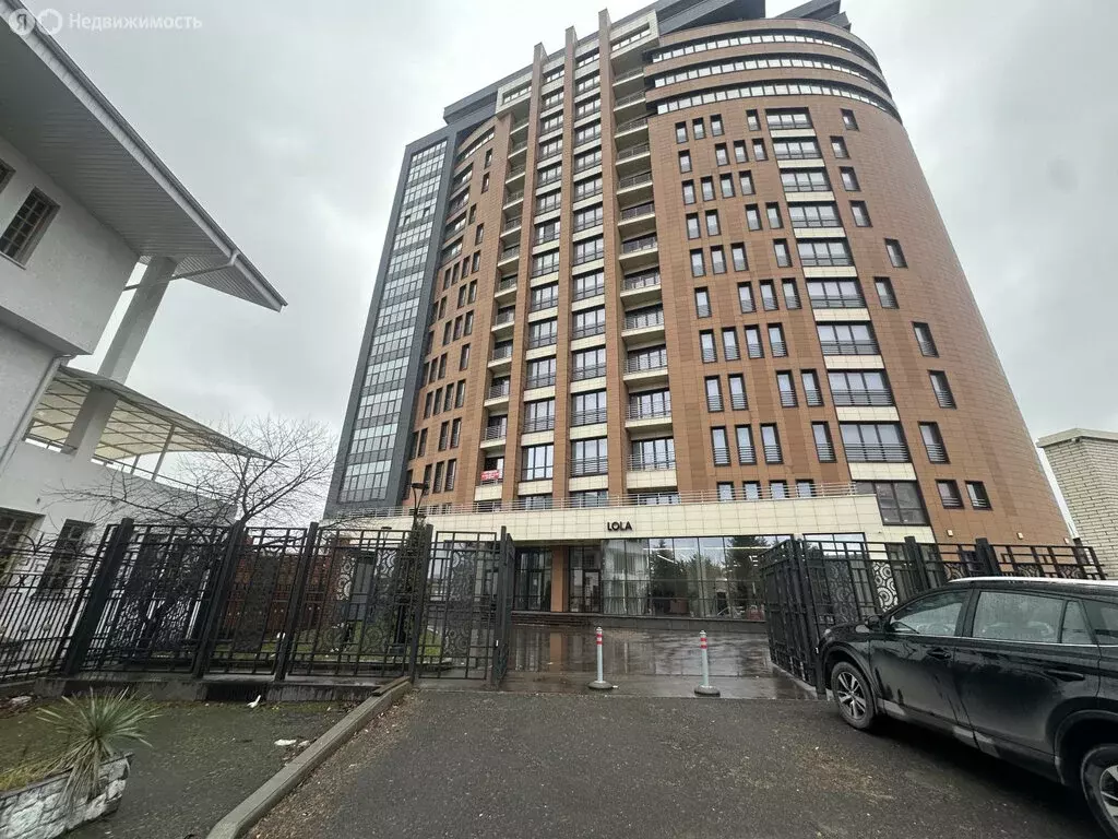 3-комнатная квартира: Владикавказ, улица Коцоева, 1 (180 м) - Фото 1