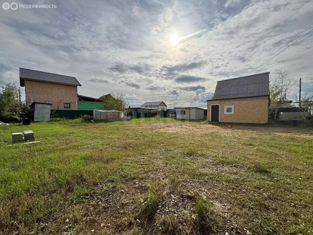 Дом в Республика Саха (Якутия), село Пригородный, Баргузинская улица ... - Фото 1