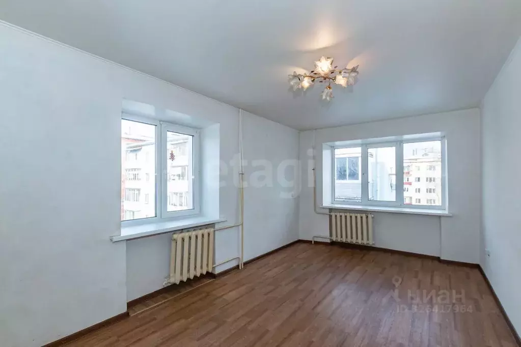 2-к кв. Омская область, Омск Нефтезаводская ул., 10 (37.5 м) - Фото 1