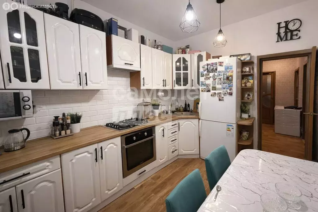 3-комнатная квартира: Астрахань, улица Куликова, 15 (70 м) - Фото 2