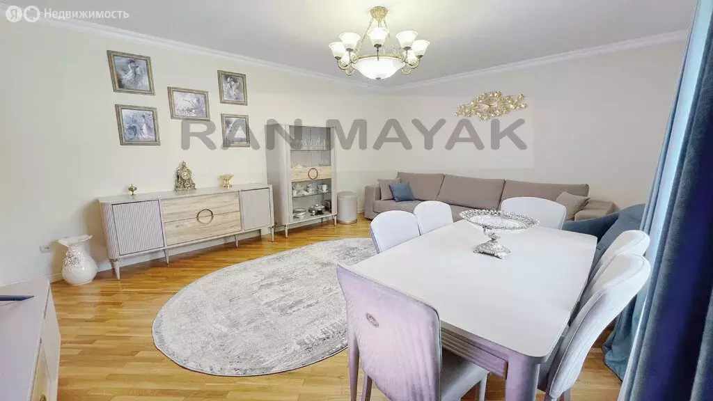 3-комнатная квартира: Майкоп, улица Гайдара, 82к2 (81.3 м) - Фото 1