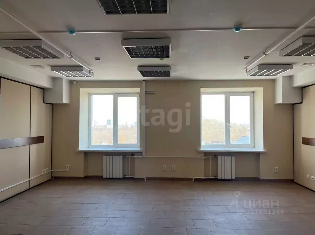 Помещение свободного назначения в Тюменская область, Тюмень Полевая ... - Фото 2