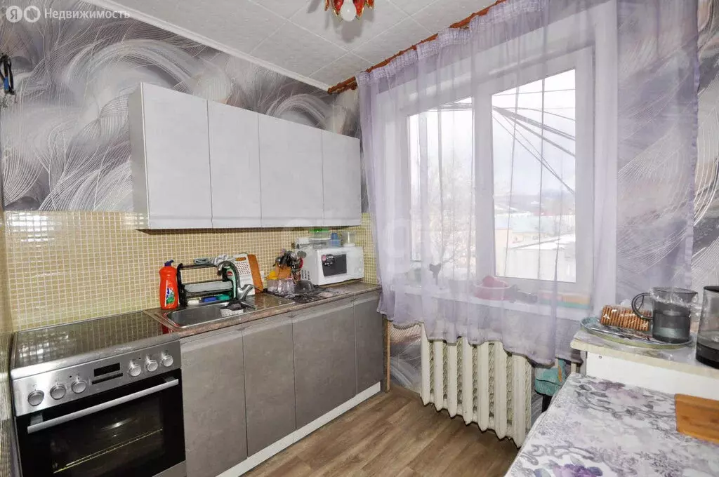 3-комнатная квартира: Южно-Сахалинск, Вокзальная улица, 5 (48 м) - Фото 1