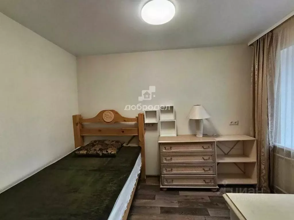 2-к кв. Свердловская область, Екатеринбург Комсомольский жилрайон, ул. ... - Фото 1